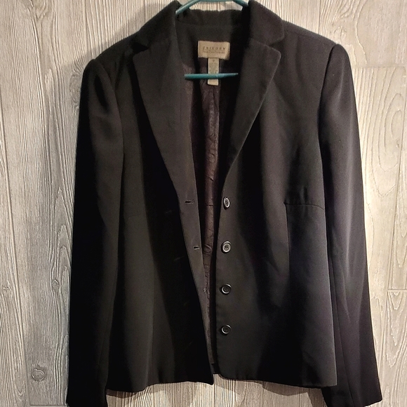 Uniform by John Paul Richard Black Blazer- 12 - Picture 6 of 6